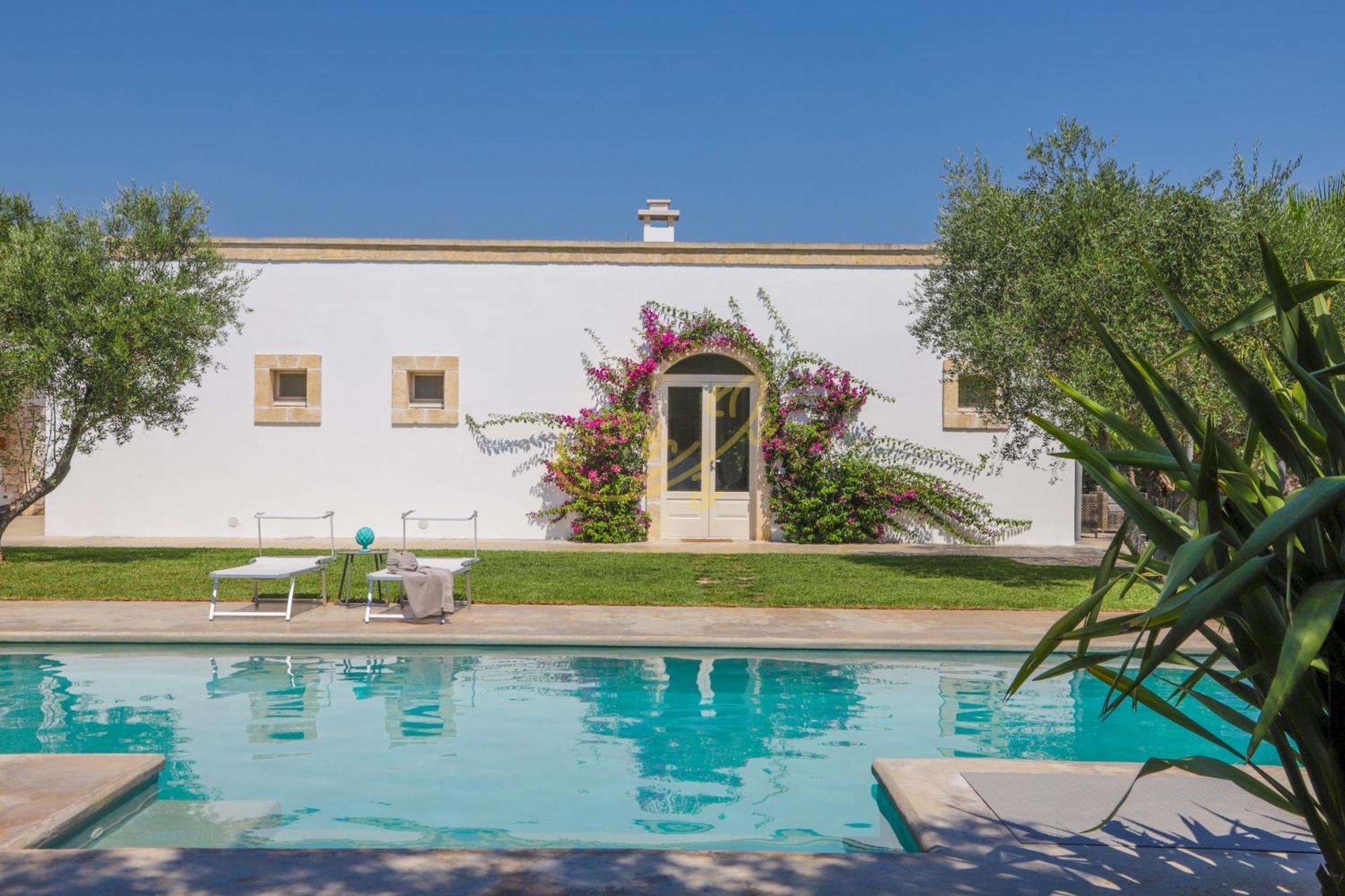Td Dimora Del Giglio With Organic Garden With Pool Villa Ostuni Kültér fotó
